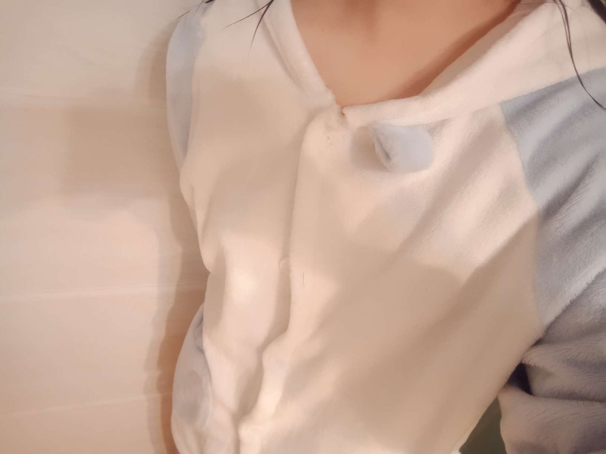 ajiang1023's tweet photo. 睡不着也可以找我的 #女高 #反差 #文爱 https://t.co/yvLFpbmCxo
