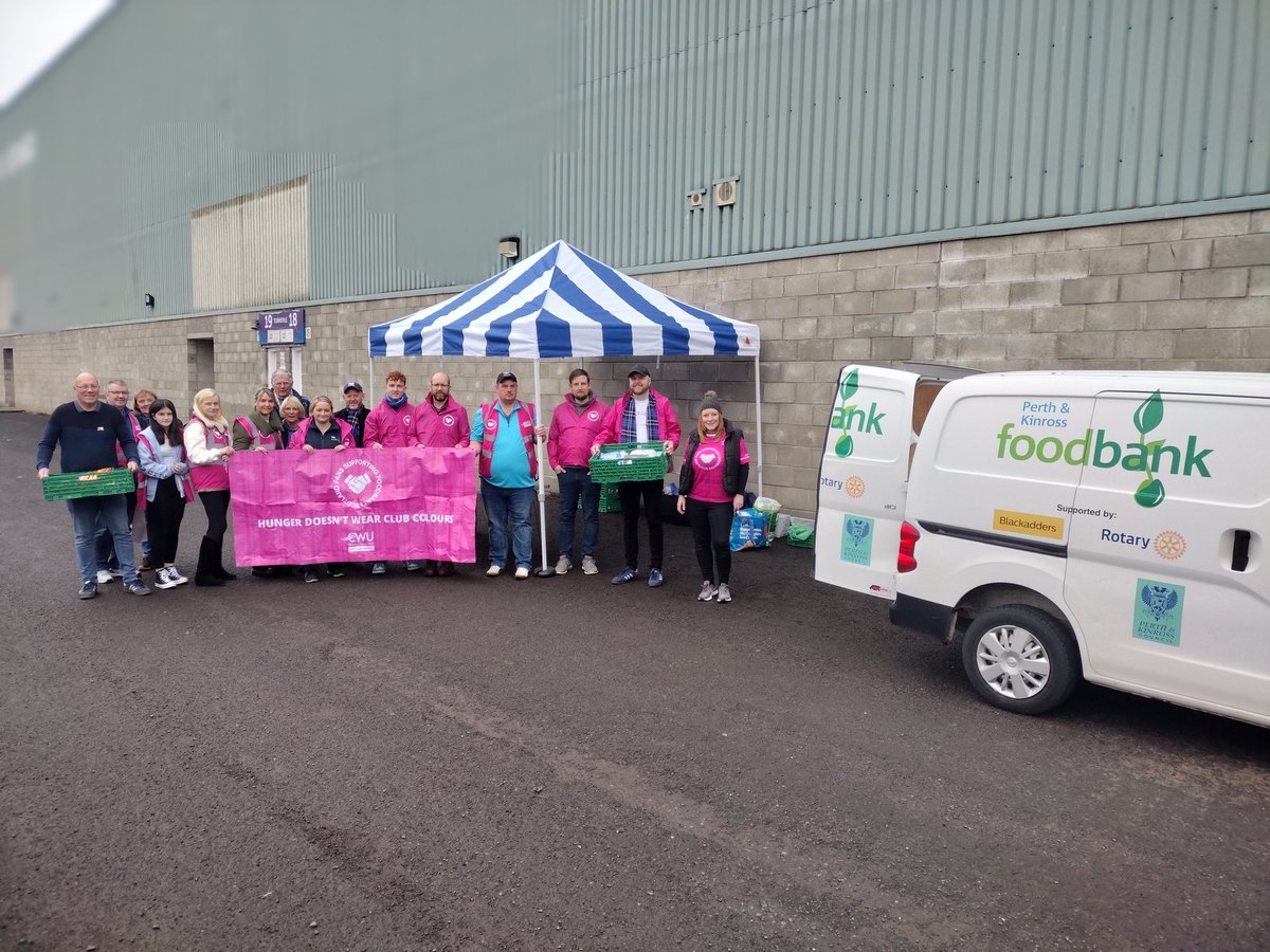 fsfperthsaints's tweet photo. What a day!!! Can't thank everyone enough for the way you responded to our FOCUS ON FOODBANKS DAY at the
@StJohnstone v @JamTarts match. 
Approx 80, yes 80!!! crates full of food &amp; toiletries &amp; a fantastic cash collection for @KinrossPerth Foodbank
#HungerDoesntWearClubColours https://t.co/OxmkhW2ItN