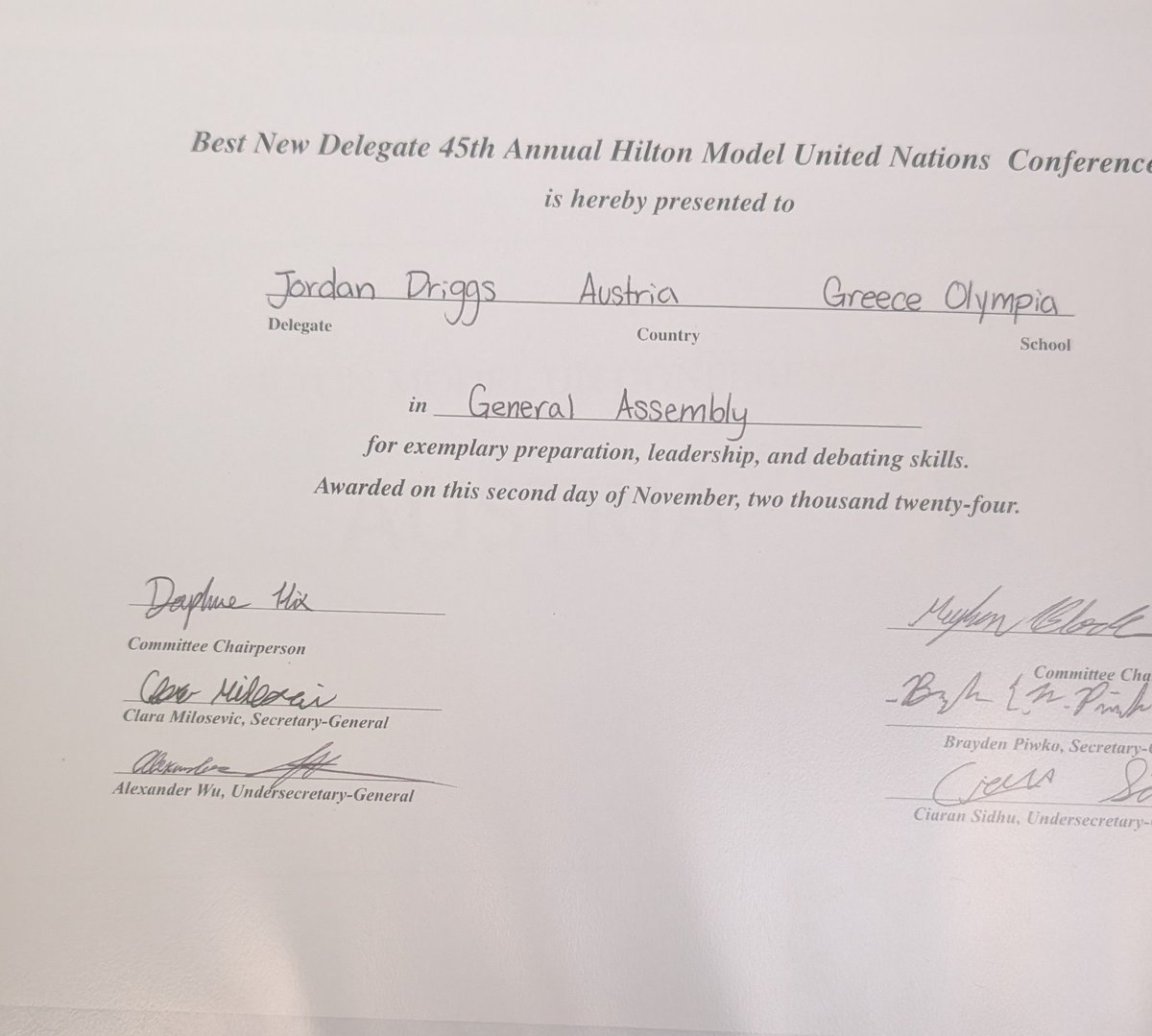 Going home with some hardware from the Hilton Model UN Conference! Congratulations Jordan on winning Best New Delegate! Huge accomplishment!! <a href="/GreeceOlympia/">Olympia Spartans</a> <a href="/MrJonesOLY/">Brandin Jones</a> <a href="/loray_gcsd_ap/">Loray_Greece Olympia_AP</a> @HarringtonOLY <a href="/GreeceCentral/">Greece Central</a>