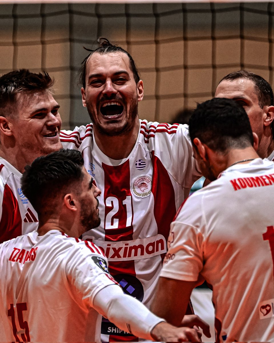 Red7Vagabundo's tweet photo. Αχ αυτό το Μετς...όπως παλιά#osfp #olympiacos #olympiacossfp #volleyball #volleyballmen #Volleyleague #Olympiacos #olymp7acos #katimagiko #EisaiStoMyalo 🏐🔴⚪ https://t.co/ox4W97CCyT
