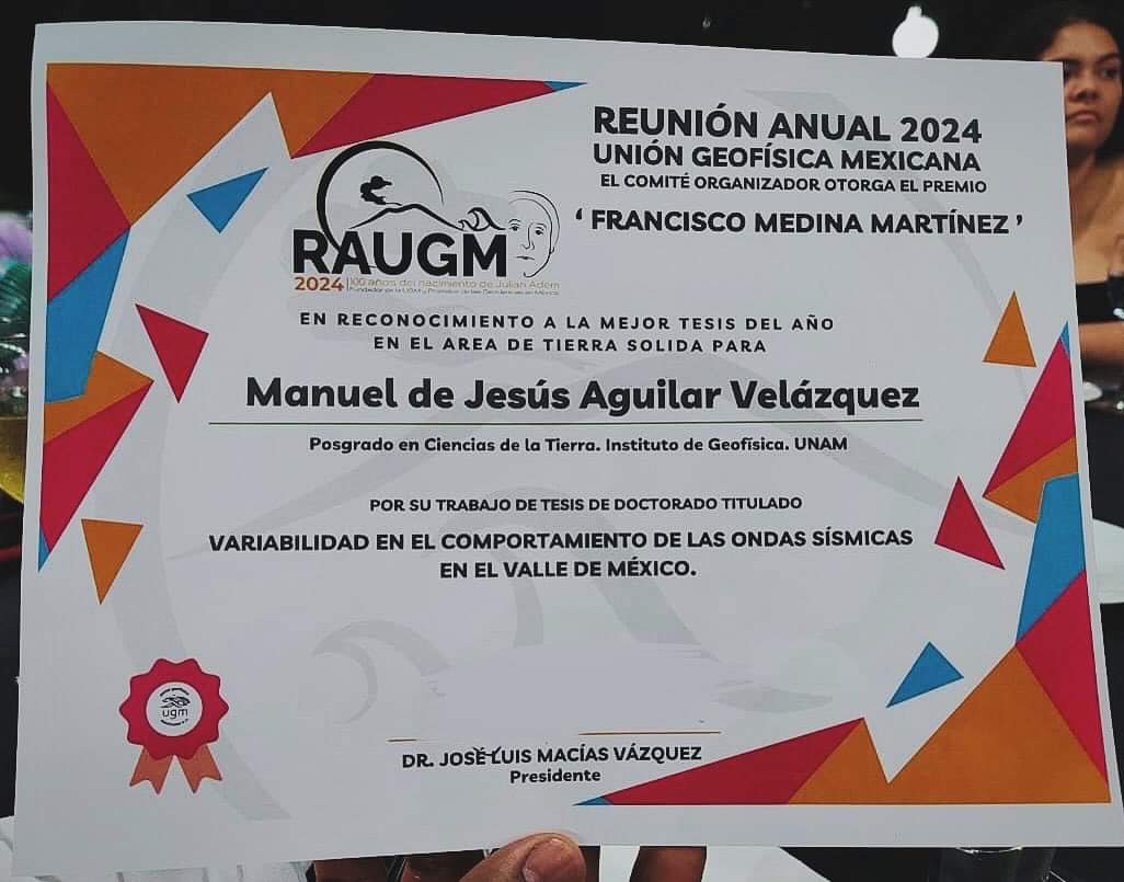 Estamos muy orgullosos porque <a href="/ManuAguilar411/">Manuel J. Aguilar-Velázquez</a>, parte de nuestro equipo, obtuvo el reconocimiento a mejor tesis de doctorado, otorgado por la <a href="/UGeofisicaMex/">Unión Geofísica Mexicana</a>. ¡Enhorabuena!

#SeismologyIsTheWave
#LaSismologíaEsLaOnda