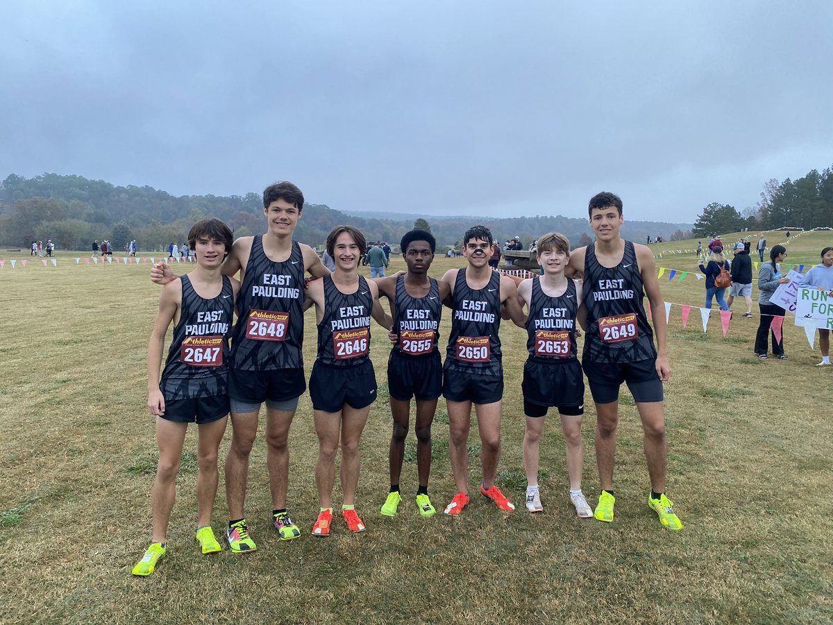 ephstfxc's tweet photo. BOYS ARE HEADED TO STATE!

Boys pull of a Runner up Region finish and 8th overall at Sectionals today! Led by Atticus we put 3 boys in the top 7 in the Region. This is the first top 2 finish in 20 years for boys at Region!
@AthleticsEP https://t.co/EKQvX0DRS5