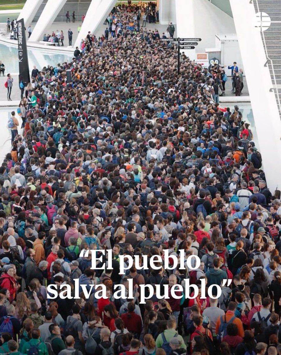 MediterraneoDGT's tweet photo. “El pueblo salva al pueblo”

#DANA https://t.co/HQuCtAGbxG