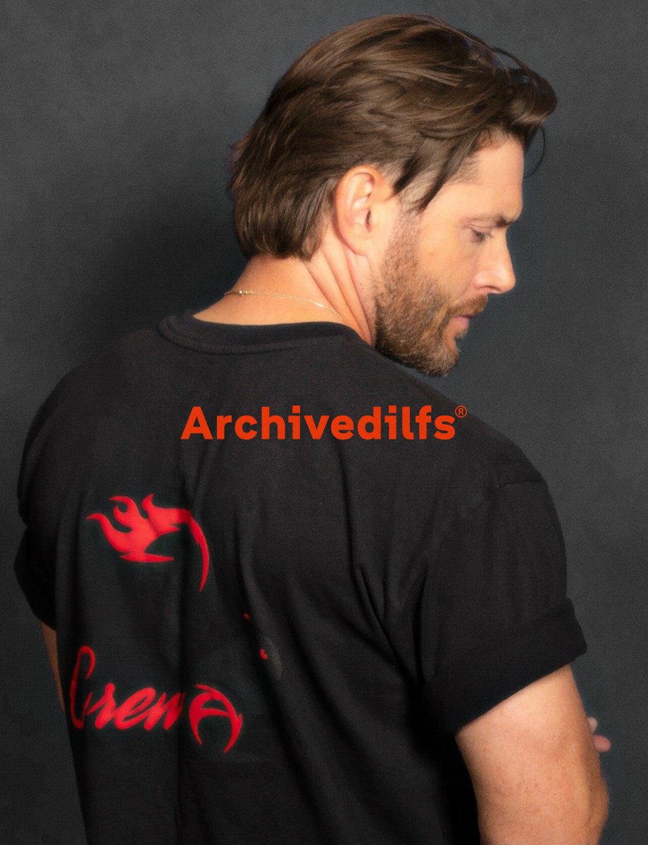 archivedilfs's tweet image. TOP DILFS OF THE YEAR

8 • Jensen Ackles