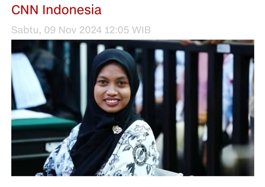 NgkongRoses's tweet photo. Beliau, Supriyani dan Supriyani lainnya memang tidak mengangkat senjata yang bisa membunuh musuh di medan laga, tapi beliau berperang melawan kebodohan dan atau melawan ketidakdisiplinan siswa/anak didik.

Beliau dan yang seprofesi layak mendapatkan gelar pahlawan di era dimana kebodohan nan nir adab merajalela.

Selamat berjuang bu, pantang mundur untuk membela kebenaran yang diyakini.

#haripahlawan2024 
#Supriyani
