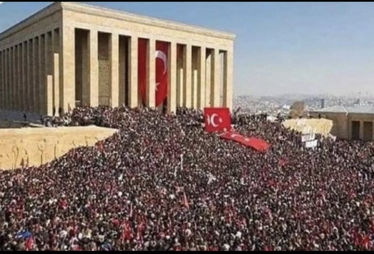 minty3006's tweet photo. Saygı Sevgi ve Minnetle anıyoruz.
#MustafaKemalAtatürk #10Kasim #sonsuzakadar 
#SensizOlmaz #CumhuriyetAşkı #SevgiSeli #ANITKABİR . https://t.co/jONckAsCBV