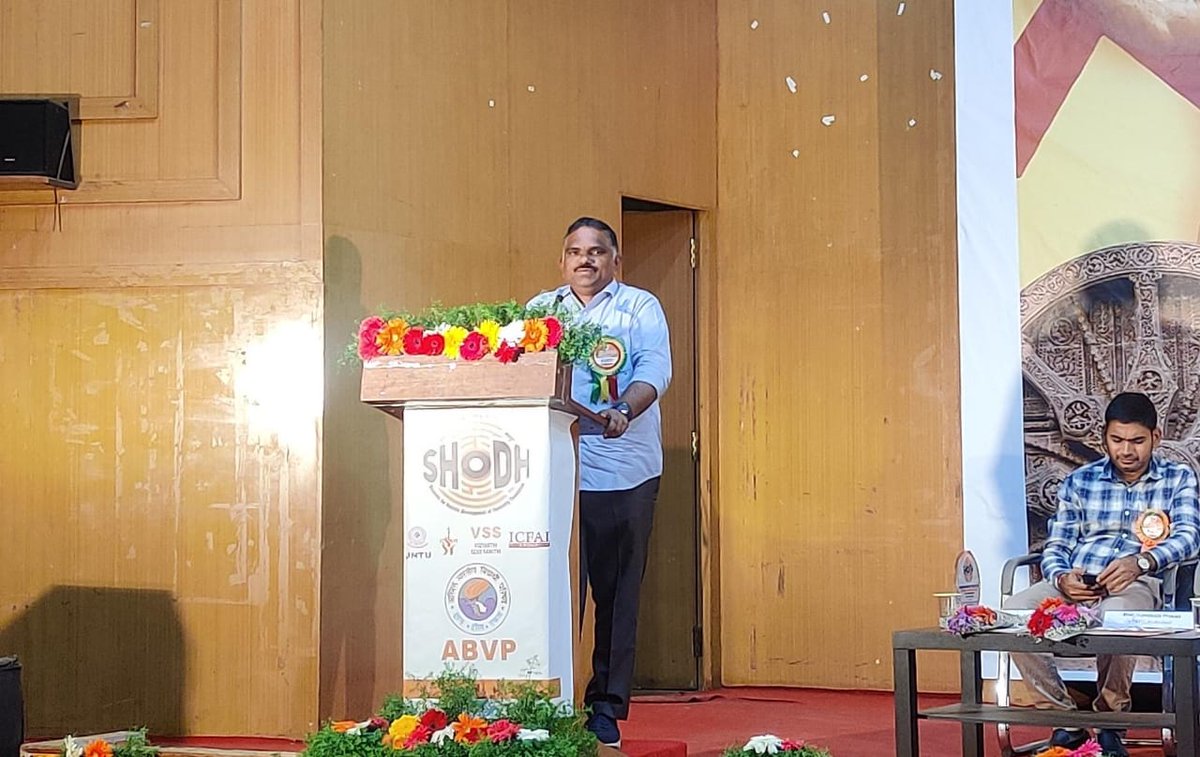 The Research Scholars Conclave 2024 themed "Research for Radiant BHARATH", organized by <a href="/SHoDHTelangana/">SHoDH Telangana</a> at JNTU-Hyderabad concluded in the esteemed presence of National Organising Secretary of ABVP Shri <a href="/AshishSainram/">Ashish Chauhan</a>, National Joint Organising Secretary Shri S. Balakrishna, UGC