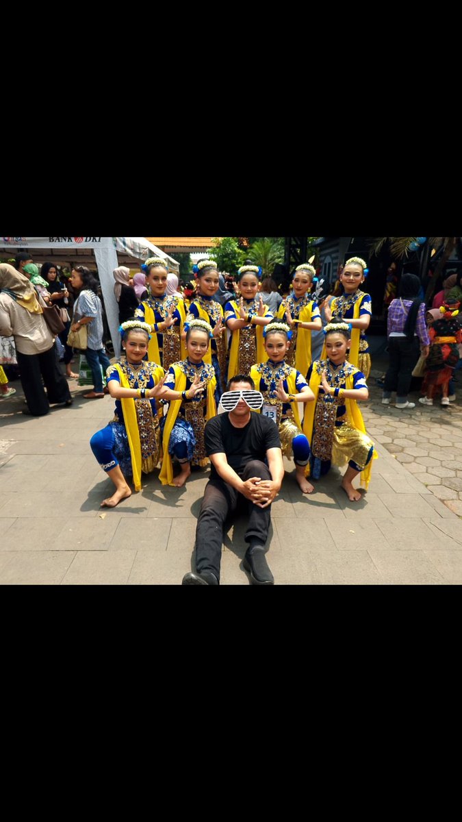 nashdien's tweet photo. Bidadari kesunyian https://t.co/6ckZwcb7Ue