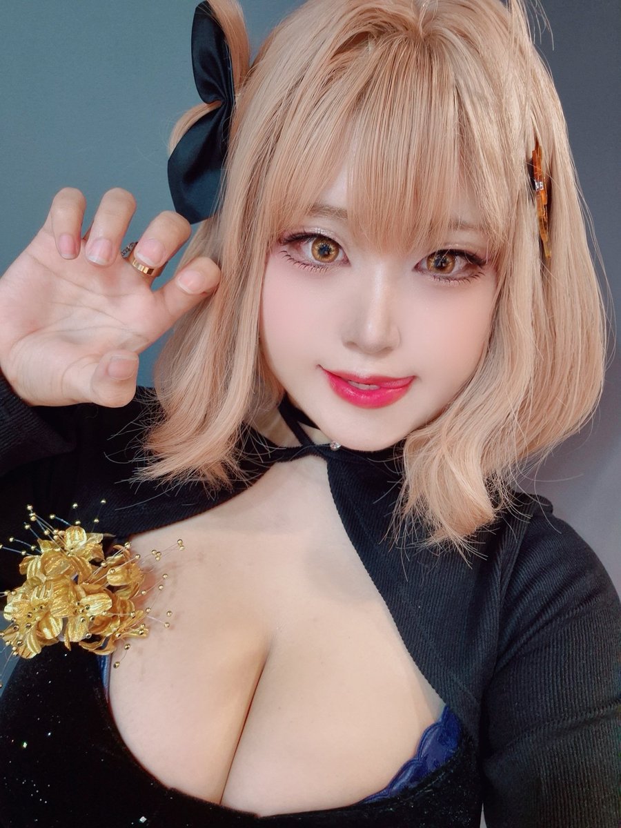 #VIP후기이벤트
안녕하세요!! 지휘관님의 영원한 정실!!! 아니스맡았던 바덴입니다!!!
아 저 원래 존댓말이 편한사람인데 냅다 반말해서 죄송합니다🥲하지만 캐입을위해..!!ㅋㅋ
저도 지휘관님들도 즐겁게 놀다 가신거 같아서 뿌듯해요
오시느라 수고많으셨고
다음에도 기회가 있다면 또만나요🤭🤭