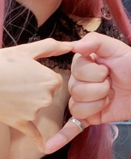 #VIP후기이벤트
꿈만 같던 시간이 지나갔지만
절대 잊지 못하겠죠.

이 반지에 맹세하오니, 먼 훗날이 되어도 나 그대를 잊지 않겠다고 다짐했습니다.

좋은 추억 남겨주셔서 고마워요.

"이 시간이 영원하기를"
-도로시 노스텔지어 
  코스튬 버스트 스킬 대사