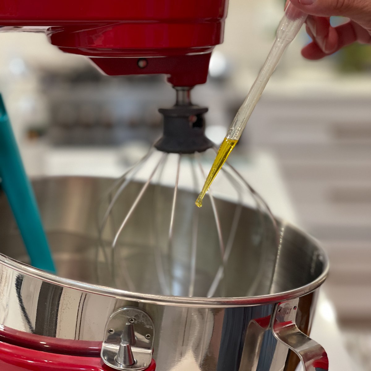 Our promise is handcrafted, all-natural, and chemical-free skin-care products made with the highest-quality ingredients and essential oils. Suitable for all skin types and available in a variety of scents.