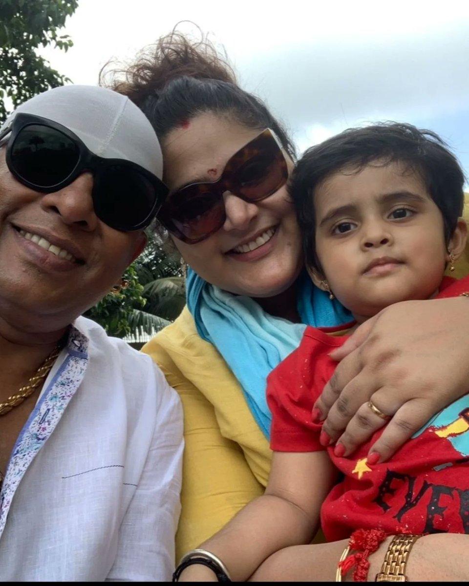 Happy anniversary to my dearest wife runaa

On this special day, I celebrate the amazing woman, who completes me ❣️