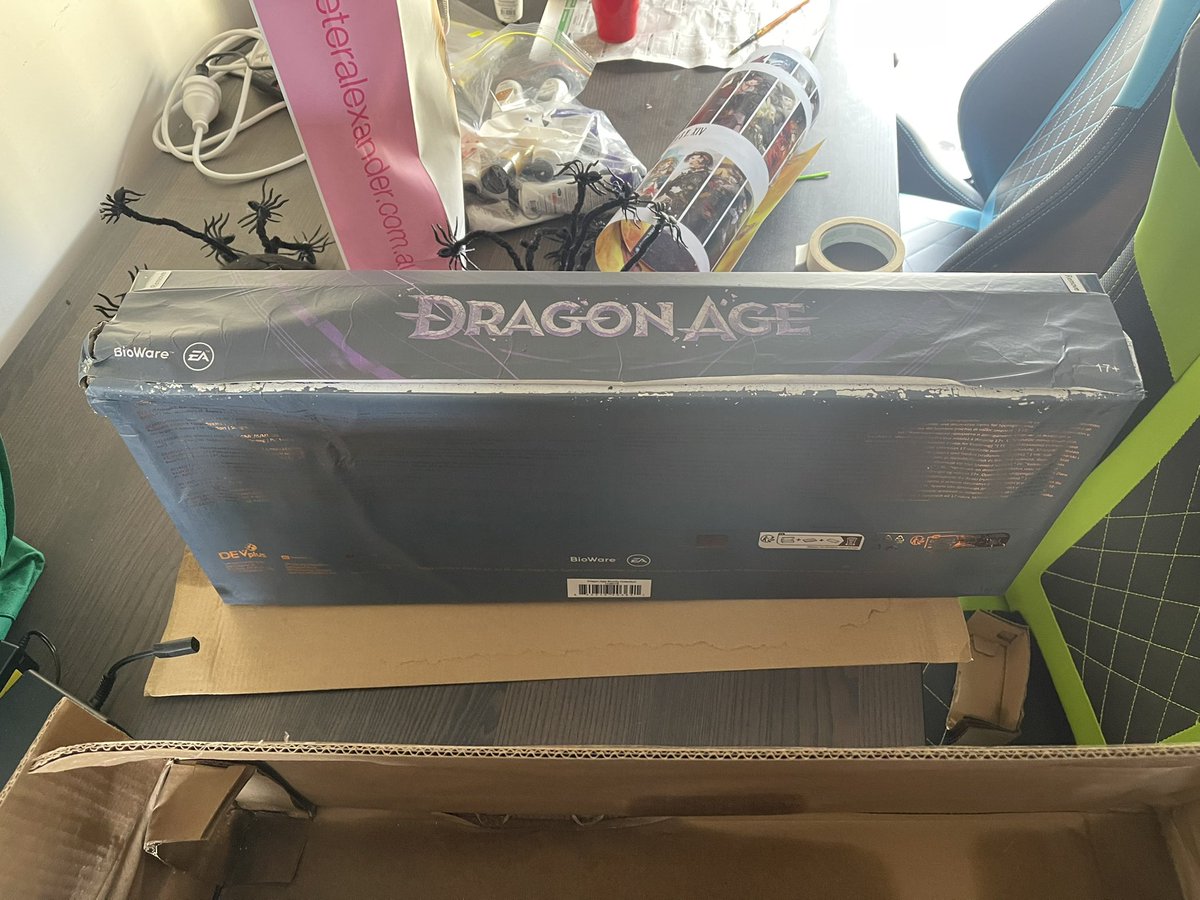 Trying not to be absolutely devastated that my Dragon Age collectors edition box just got delivered with water damage