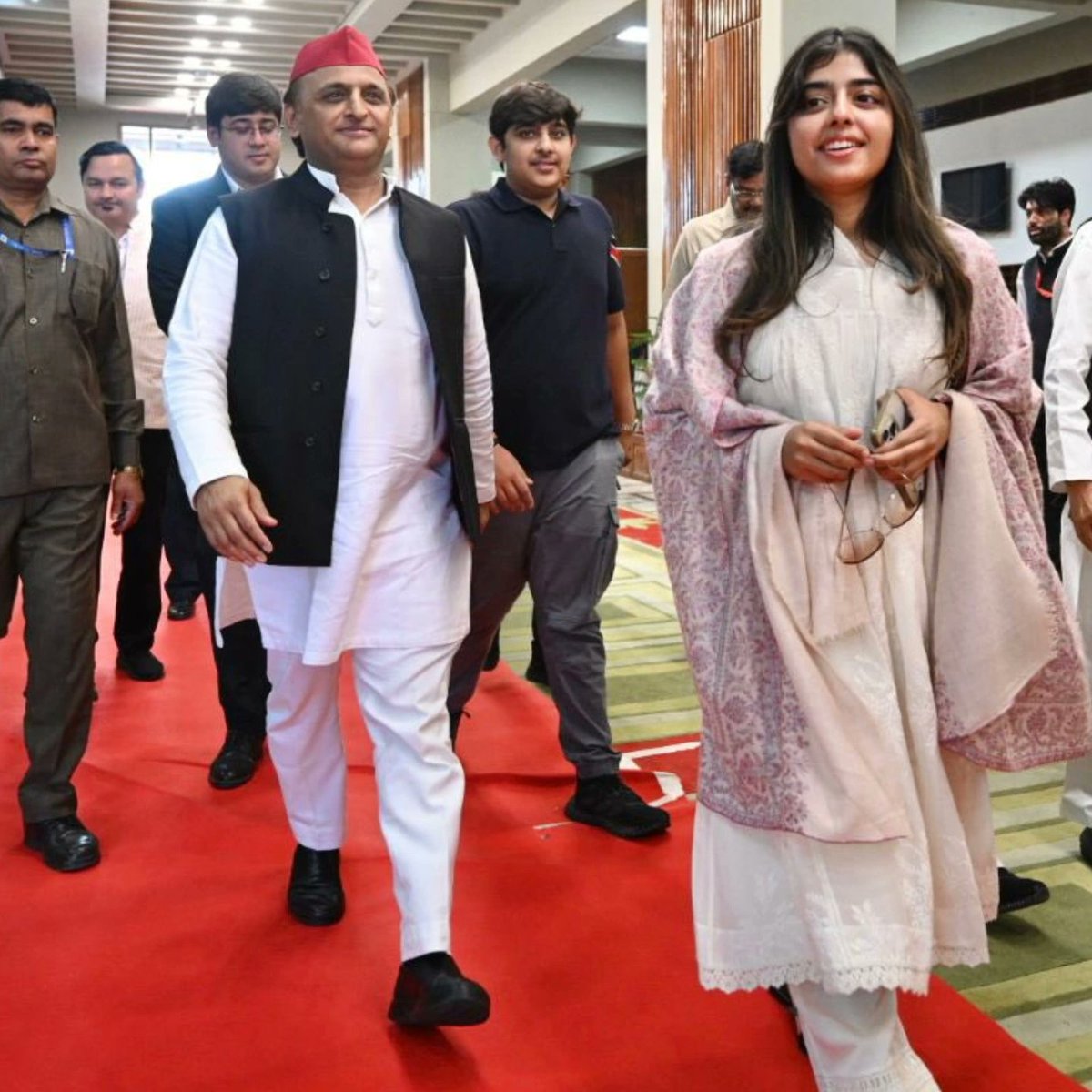 जुड़ेंगे तो जीतेंगे 🇮🇳