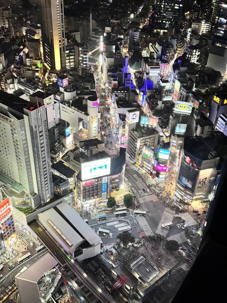 _RetroRy_'s tweet image. I’m not that great with heights….#shibuya
