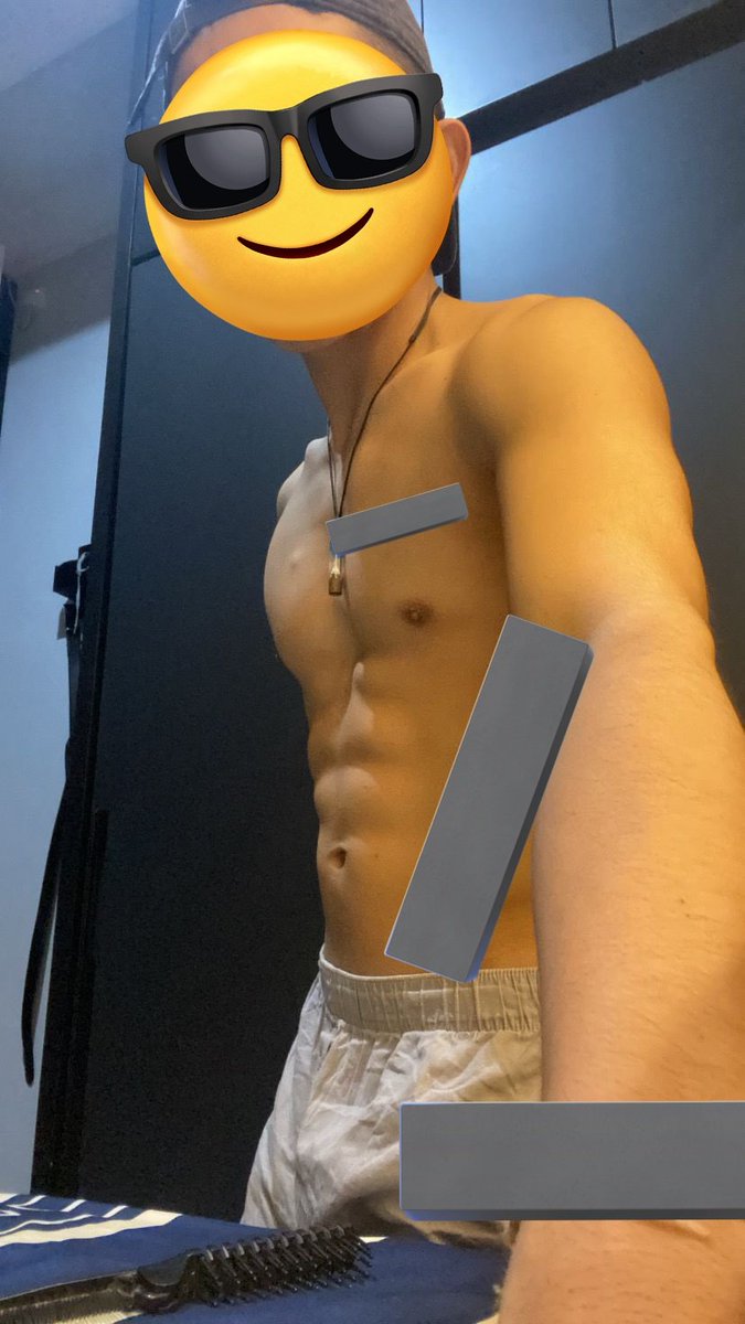 DestaReyna28106's tweet photo. Ada yang suka gak sih kalau badan bnya Kaya gini, jkt here https://t.co/0bsmGF2Osi