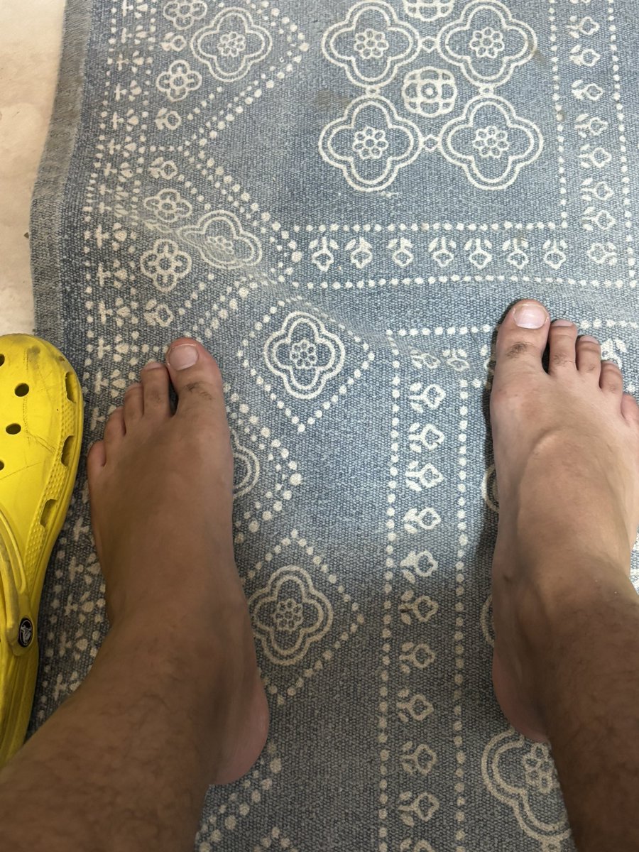 OnlyTraviss's tweet photo. Guess my shoe size https://t.co/7SEeX6d1PF