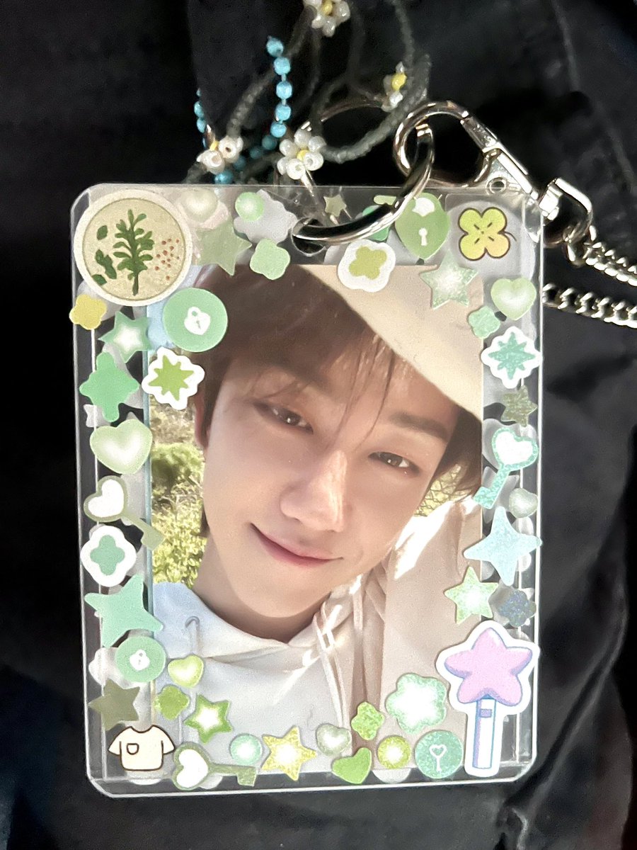 deranged junhao thinker tweet media