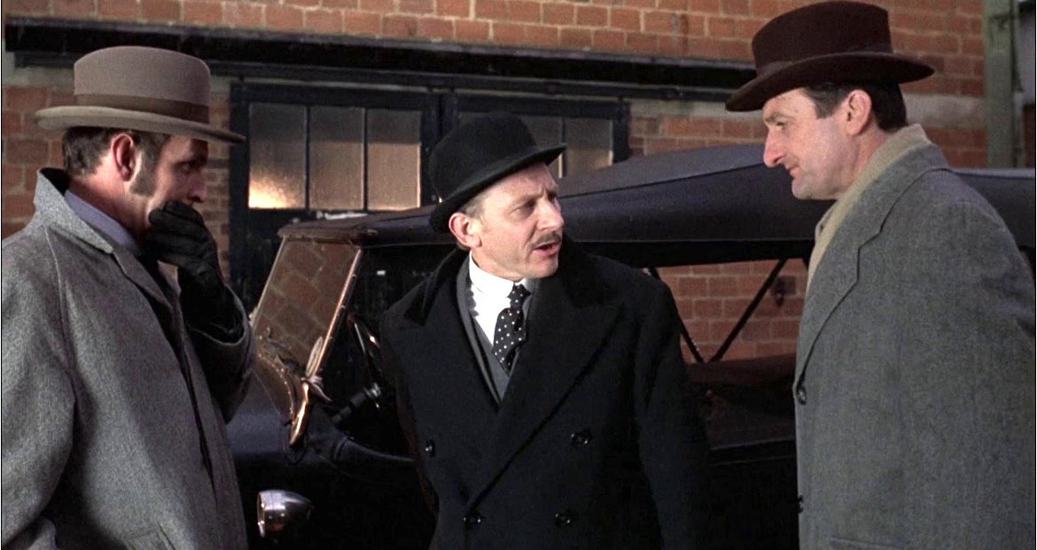 kennethmjohnson's tweet image. “You heard me Trout…..CLEAR THE AIR LANES, CLEAR ALL AIR LANES FOR THE BIG BROADCAST!” #TheAbominableDrPhibes #Svengoolie @Svengoolie @MeTV