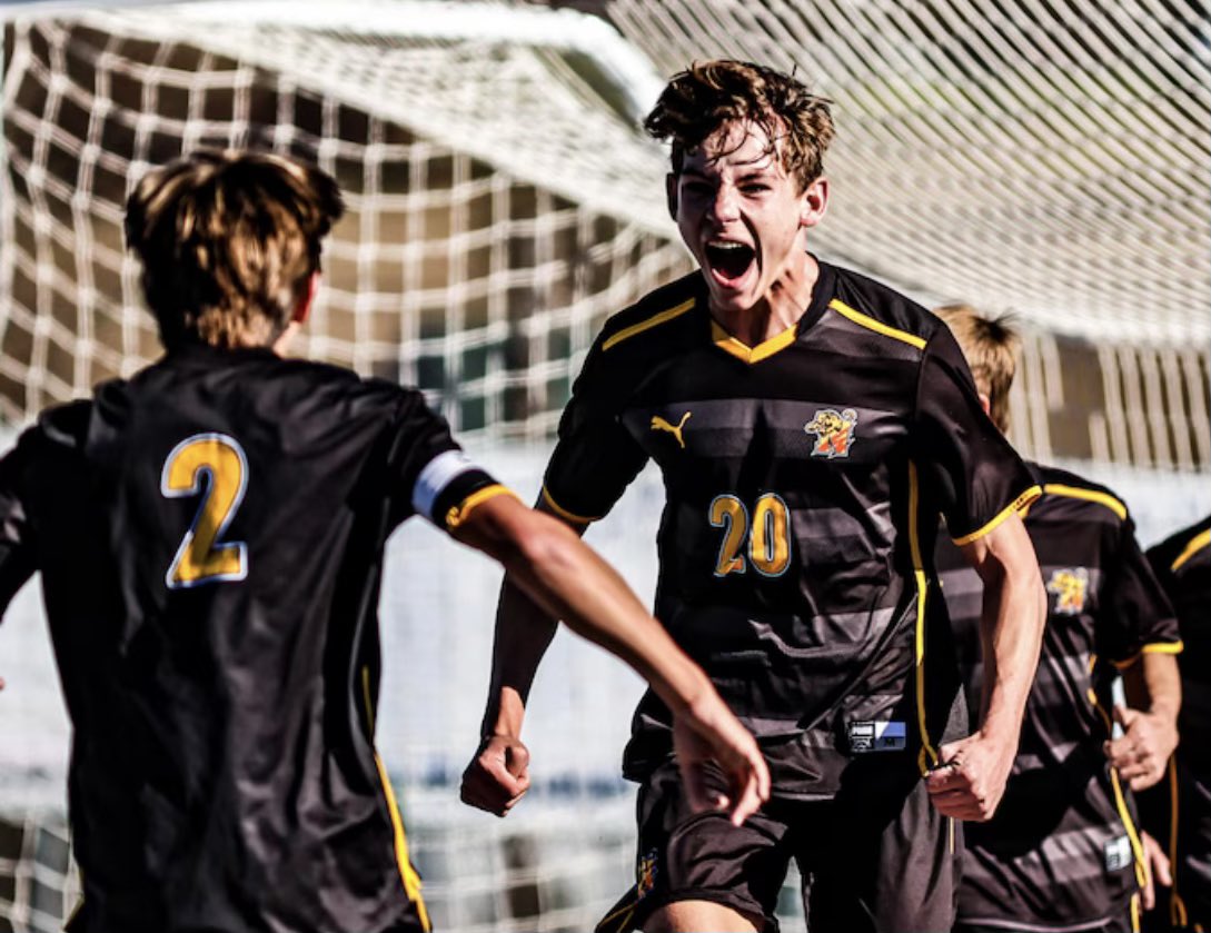 Onto the state semifinals!
#Passion #BetheStandard 

(Photo credit LehighValleyLive)