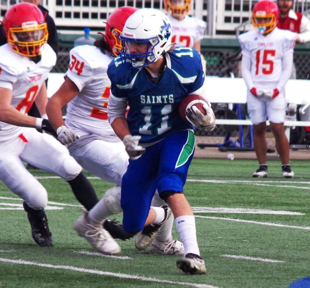 GordieHoweSport's tweet photo. In one of the most exciting #SHSAA 5A provincial football title games ever, Prince Albert’s Carlton Comprehensive High School #Crusaders edge the Bishop James Mahoney High School #Saints 35-34 at SMF Field. Zane Litzenberger catches the winning TD for the Crusaders. https://t.co/QsLApSMq5j