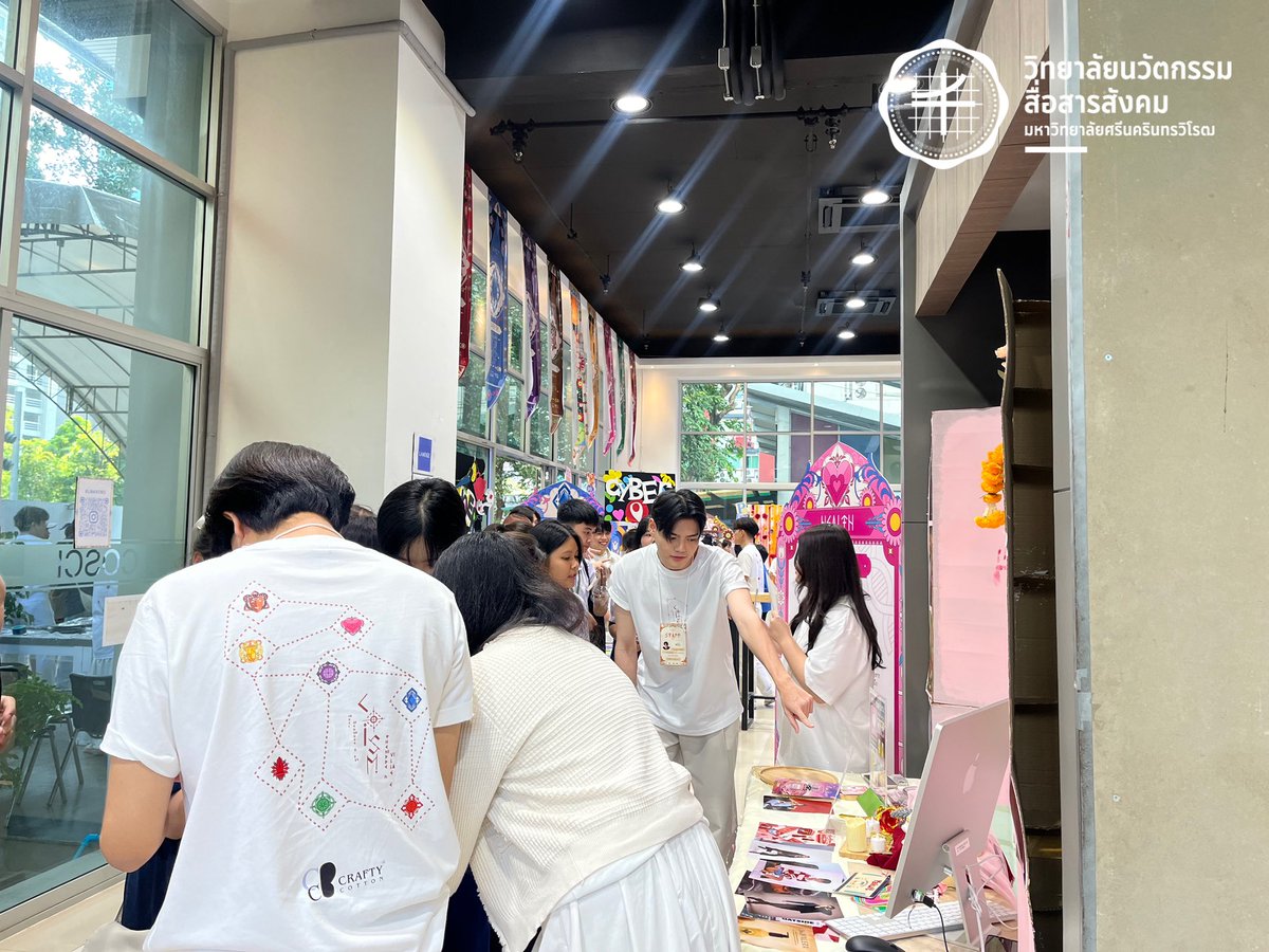CosciSWU's tweet photo. บรรยากาศเช้านี้☀️ อย่าลืมมากันน้า วันสุดท้ายแล้ว ห้ามพลาด‼️
#SWUAirways
#SWUOpenHouse2024
#COSCIOPH2024
#ทีมมศว #COSCIOPH2024 #COISM
#COSCI68 #ทีมนวัต https://t.co/yNrduPVJbo