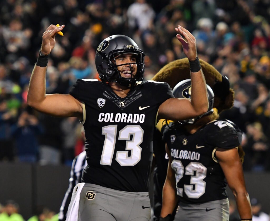 FolsomFrenzyPod's tweet photo. The last time CU was 7-2, the guy on the left was our QB.

The time before that....the guy on the right was the QB. 19 years ago.

Coach Prime is working miracles in Boulder. #skobuffs🦬 https://t.co/RuEmBJFNVE
