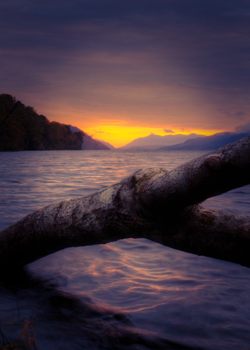 A Log Ness Autumn sunset, Foyers #LochNess #Scotland