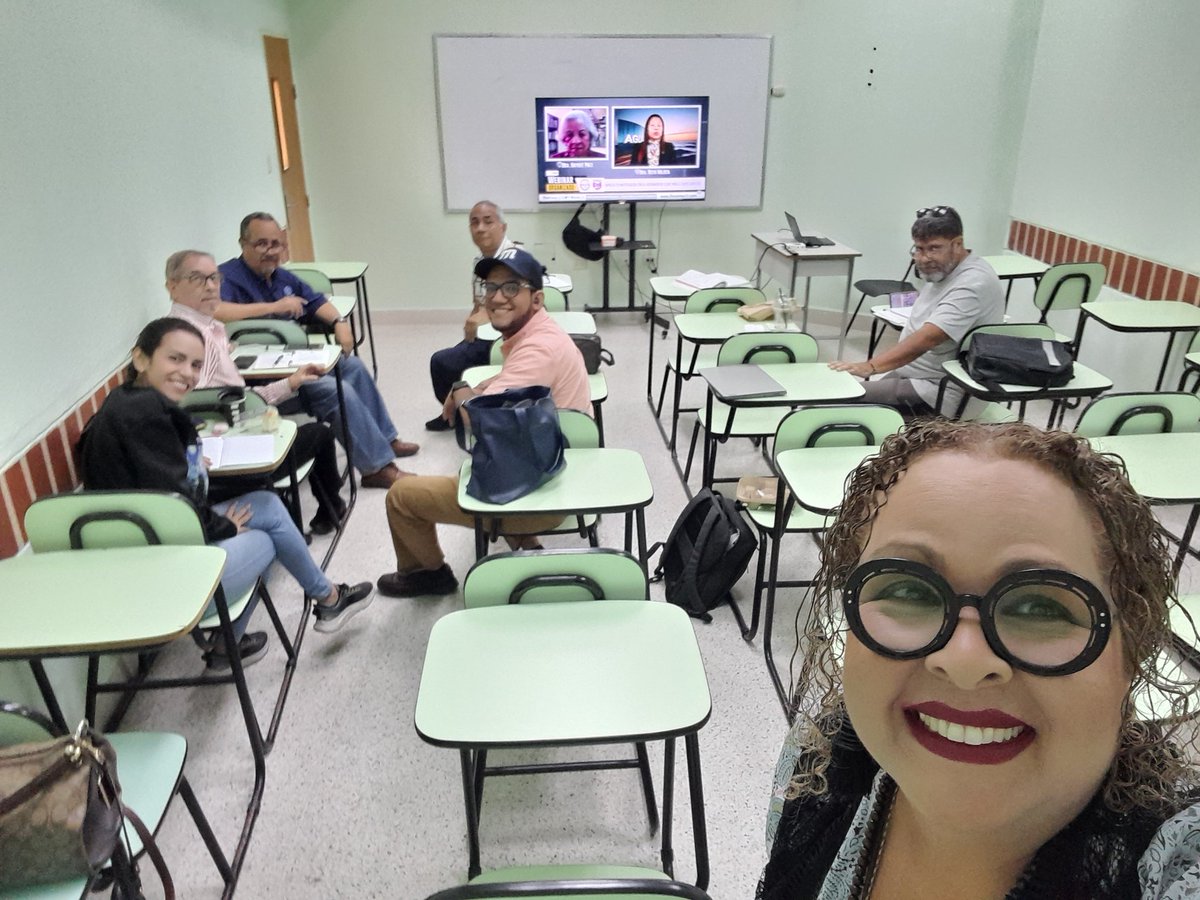 mcarcila's tweet photo. Aprendiendo de Inteligencia Artificial. En la necesaria actualización para seguir enseñando con pertinencia. https://t.co/G5X8NM5tpR