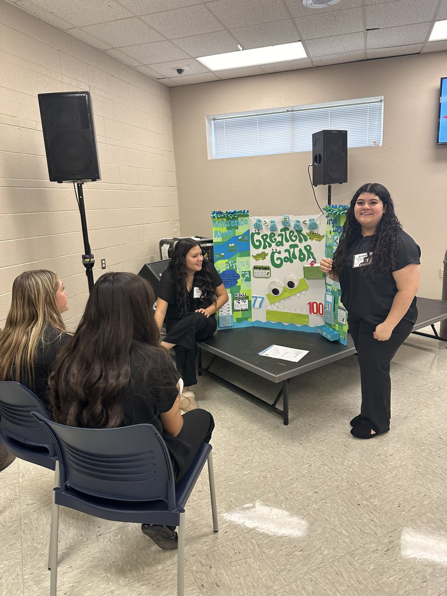 dumashstx's tweet image. 19 TAFE students will advance to the state level in February! We are extremely proud of each one that competed today! We have an incredible group of future educators! @dhs_tafe8 @tafestate @holliboggs #leadership #lessonplanning #delivery #presentations #speech #galvenstonisland
