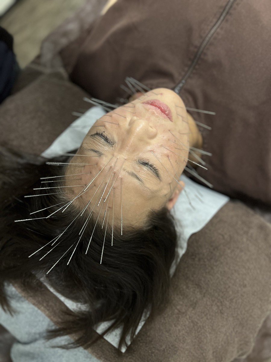 koha_8888's tweet photo. 【ルート治療】

スピリチュアル性高すぎてビビる。
エネルギーと言う観点ではあり
整体の先生とエネルギーの話が出来て嬉しかった。
発案者の意図がマジ分かる。
今ある。過去からのインスピ
なのだろう。
壱岐の龍蛇神神社で思いついたらしい。↑これが出てきたのも驚き‼️

#ルート治療 https://t.co/nnDTrG9zRj