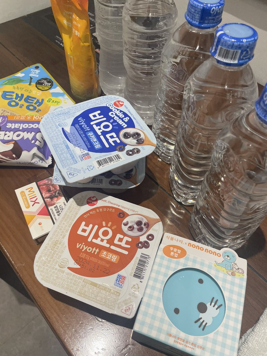 hi4come's tweet photo. 韓国に来ています https://t.co/IXFVxNSfzX