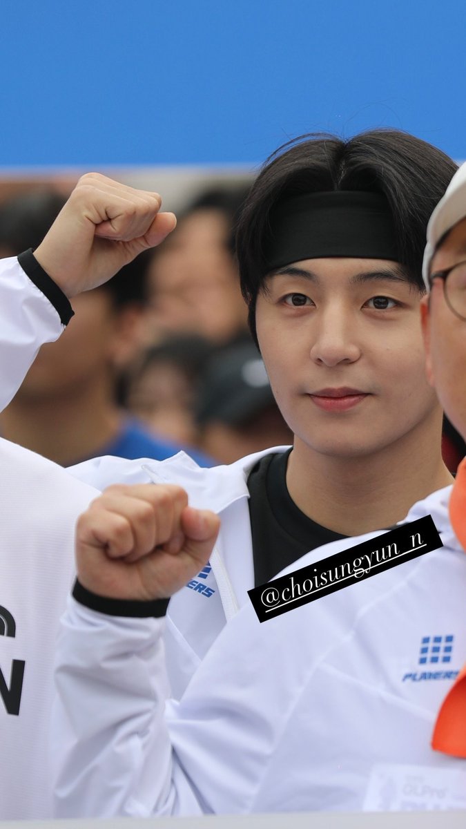 jangyoonism's tweet photo. sungyoon's post-military discharge glow up is seriously insane 💯💯💯💥💥💥

https://t.co/qEWcDZNfdx
https://t.co/A1bDw9pTNj https://t.co/L9cg973SGT