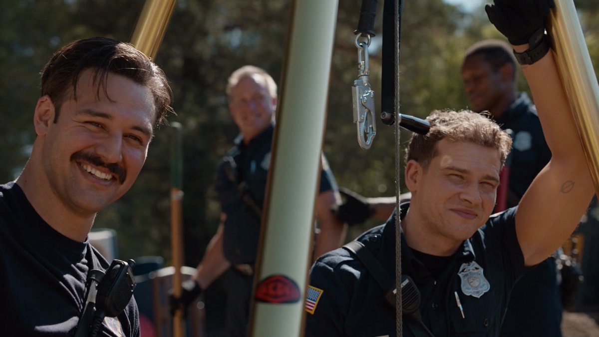 archxngel118's tweet image. 😭🥰💖🥹💕✨ BUDDIE ✨✨❤️‍🔥😭❤️‍🔥😭  🥰💖🥹💕✨❤️‍🔥😭❤️‍🔥🥹😭✨✨✨🥰💖🥺💕✨❤️‍🔥 BUCK AND EDDIE 😭❤️‍🔥😭🥰💖🥹💕✨❤️‍🔥😭😭🥰💖🥺💕✨❤️‍🔥😭✨✨