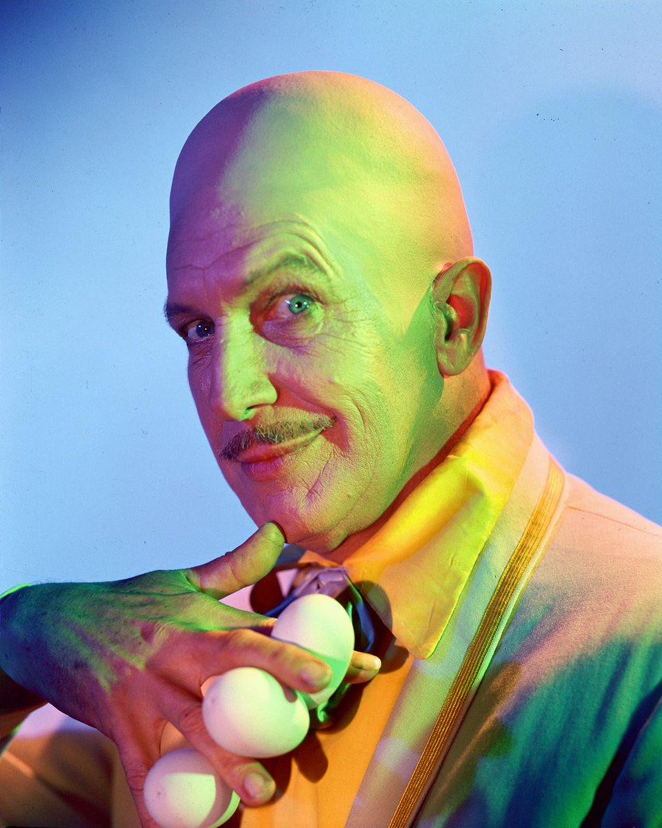 laughacademy's tweet image. Makes sense, since Vincent Price played a Batman villain, Egghead
#TheAbominableDrPhibes #Svengoolie