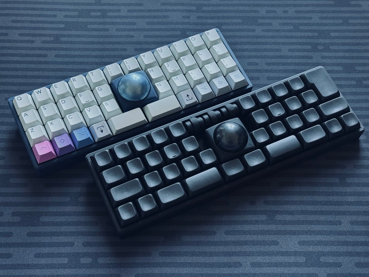 picot family
Keyboard: picot_O44, picot_R40
Switch: Keygeek Y3
Keycap: PBTfans Spark Light, PBS BoB
#KEEB_PD #KEEB_PD_R223 #自作キーボード #俺キー