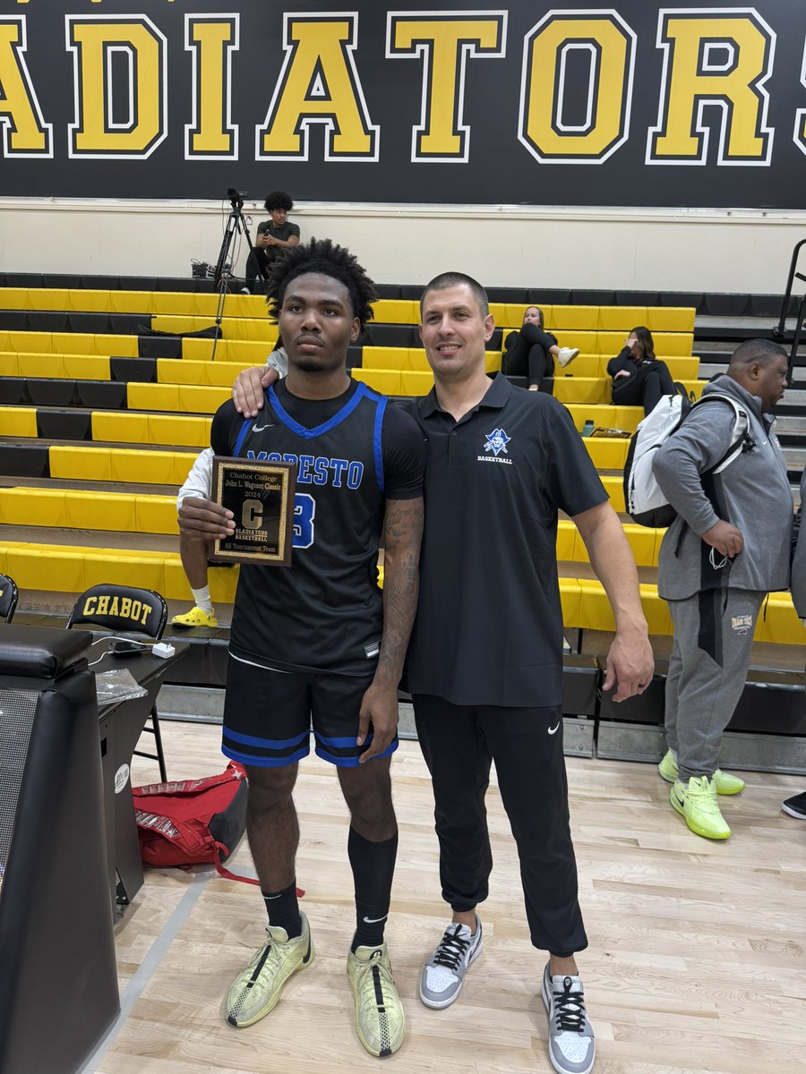 Huge weekend for the team going 3-0 at the Chabot Tournament. Many of these young men stepped up to the challenge. Also a big congrats to Malachi Miller for being named all tourney after averaging 22 PPG for the weekend.