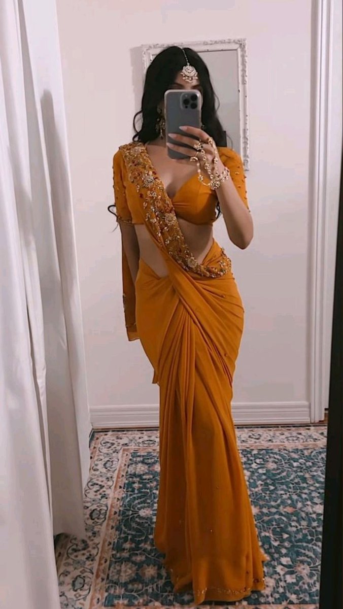 इतनी सुंदर हूं मैं क्या करूं,,
#RashmikaMandanna #KajalAggarwal #AlluArjun