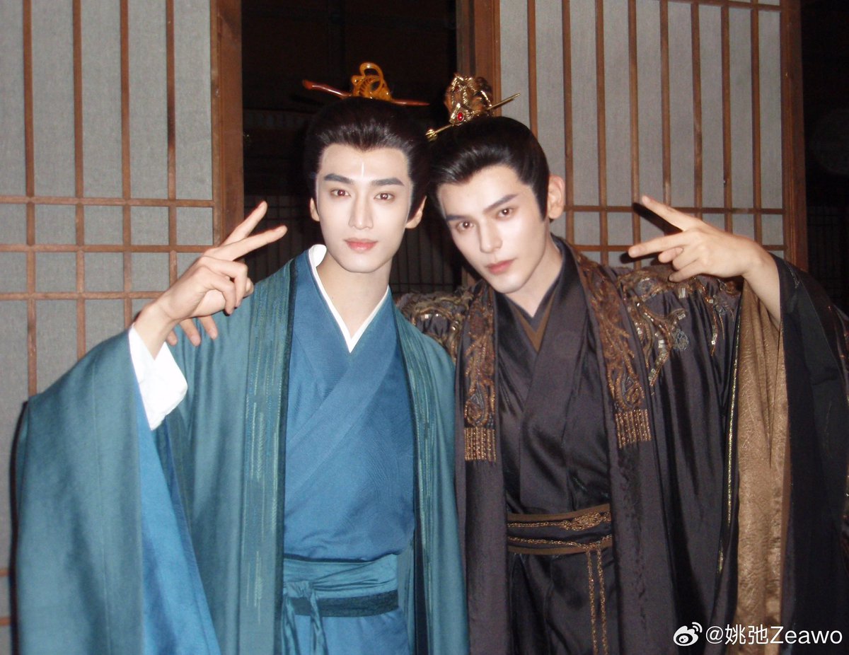 dramapotatoe's tweet photo. #YaoChi shares new snaps as he wraps filming for #BlossomInDarkness https://t.co/Z4zJbvPSMj