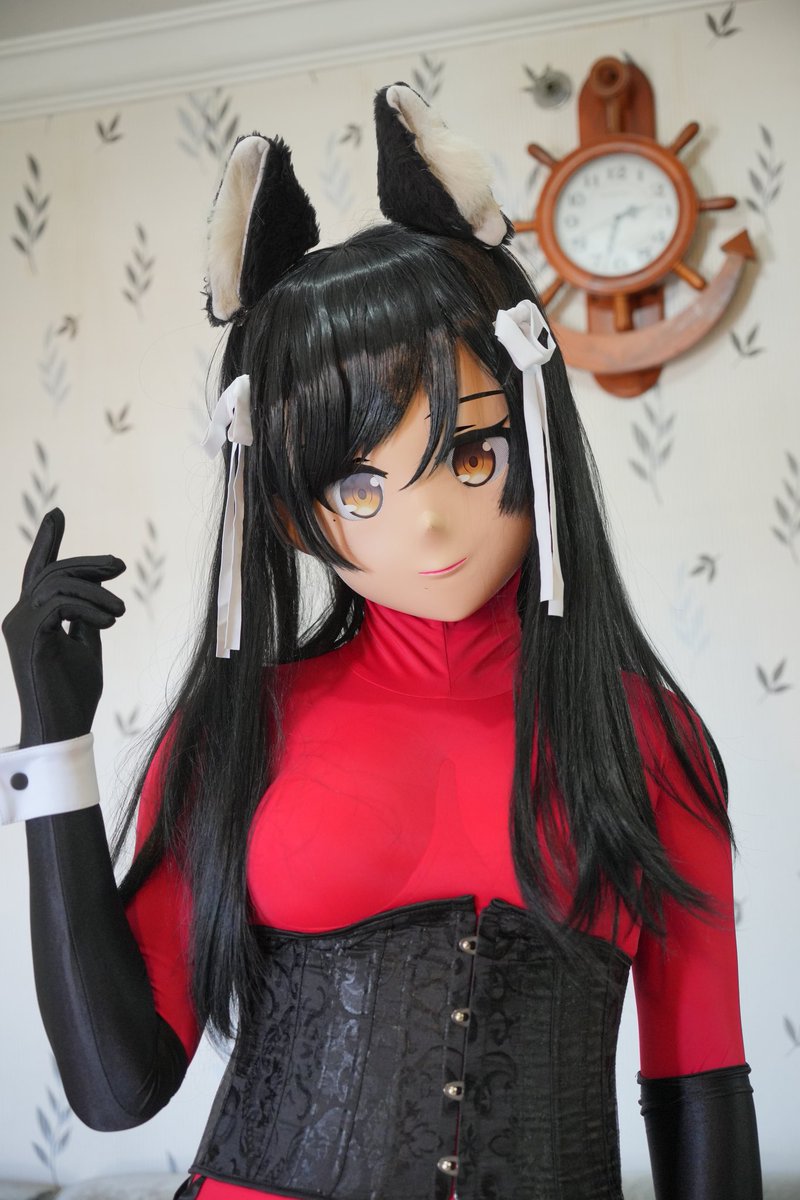 AnzuKig's tweet photo. Happy weekend
are you looking at this? hello... my eyes are up here. 
📸 @ZinoKig 
#kigurumi #着ぐるみ #キグルミ https://t.co/Ws3xQ0hwwN