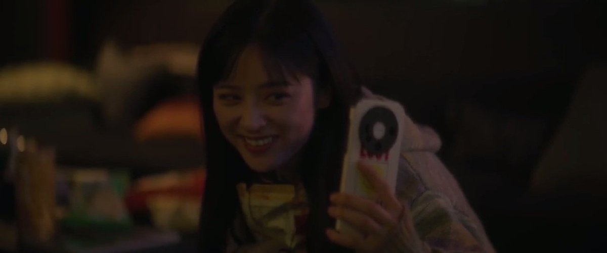VoiceOfChahat's tweet photo. #GuYi is so me and I'm so her 🙈💃
The best part of living with him is seeing him exercise 🙈🙈🙈
― #SmileCode #失笑 #ShenYue #LinYi #SmileCodeEp4 https://t.co/UPhZeUWCW0