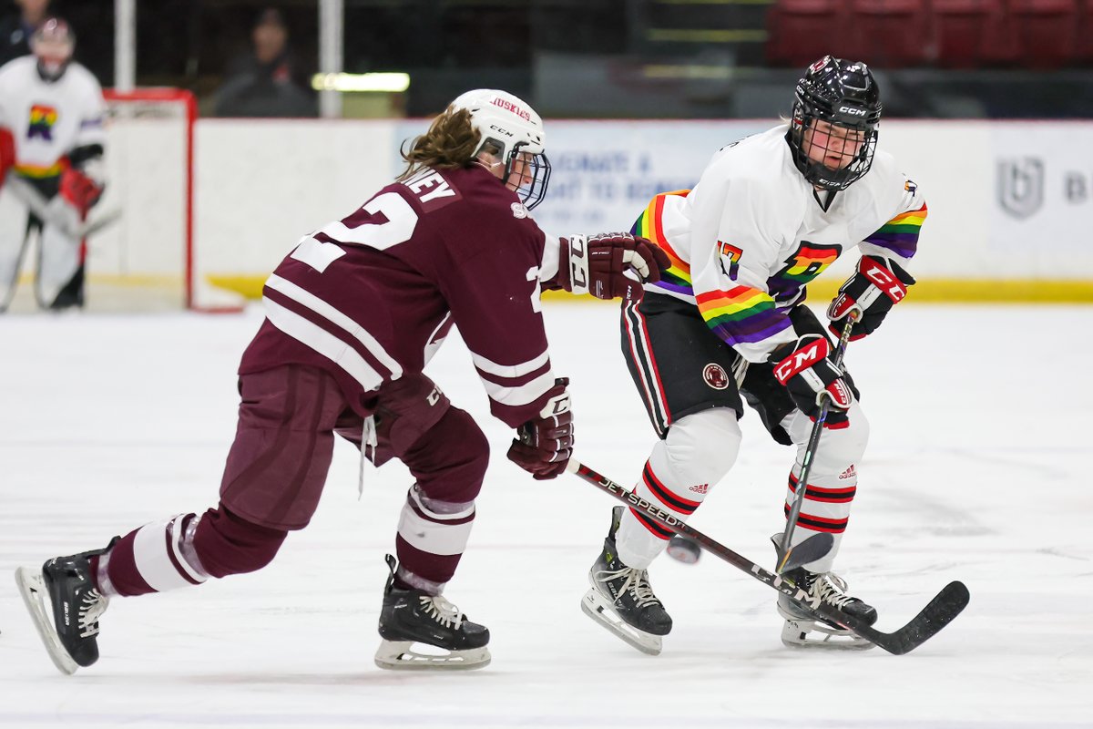 UNB REDS (@unbathletics) on Twitter photo WHKY: <a href="/UNBWHockey/">UNB REDS Women's Hockey</a> scores 3-1 win over <a href="/SMUHuskies/">Saint Mary’s Huskies</a> in 2024 Pride🏳️🌈Game.
bit.ly/4fYyD3Z
Photos by: <a href="/FHarrisphotos/">Fran Harris</a>
#goredsgo WHKY: <a href="/UNBWHockey/">UNB REDS Women's Hockey</a> scores 3-1 win over <a href="/SMUHuskies/">Saint Mary’s Huskies</a> in 2024 Pride🏳️🌈Game.
bit.ly/4fYyD3Z
Photos by: <a href="/FHarrisphotos/">Fran Harris</a>
#goredsgo