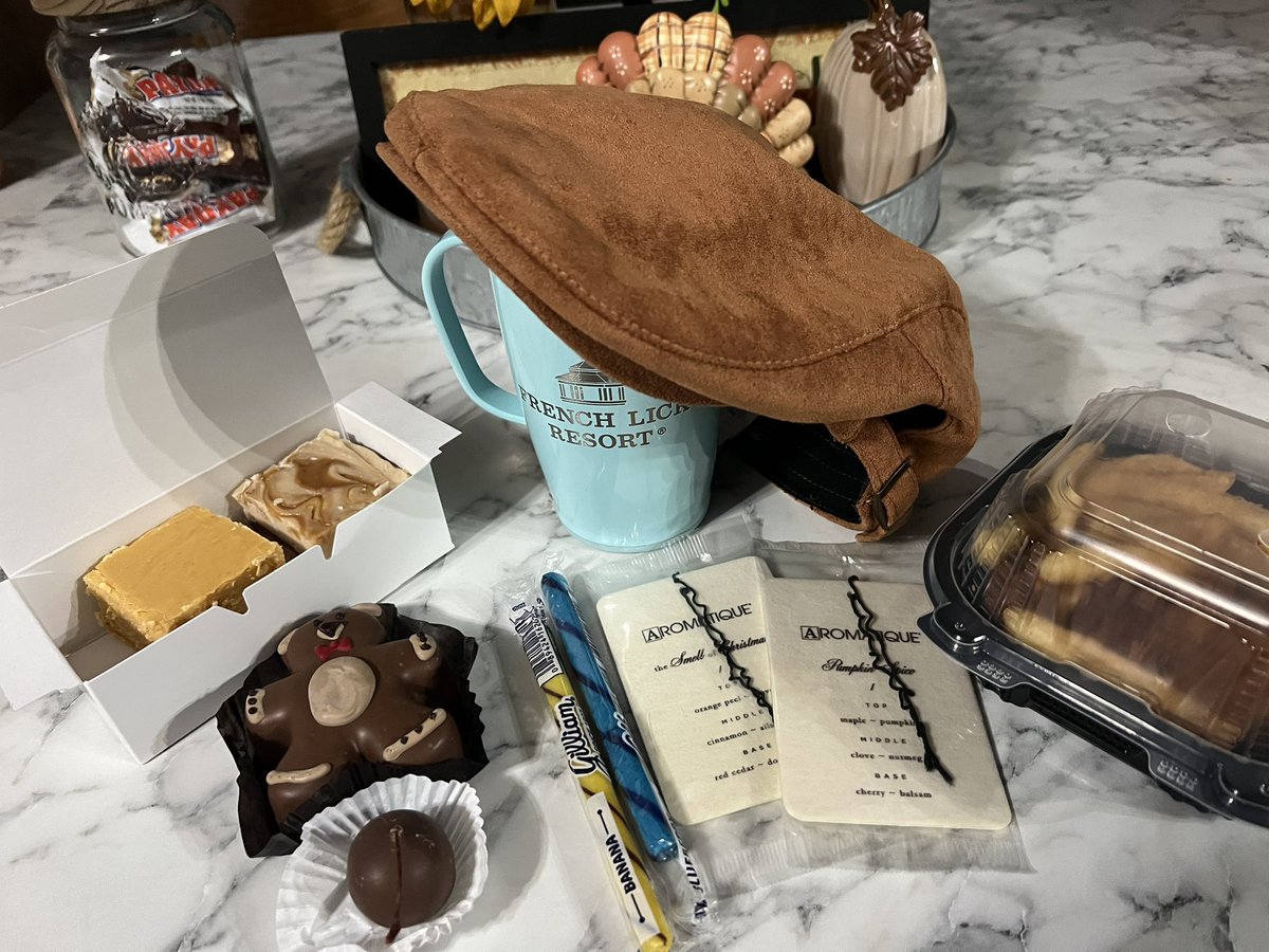 FunsizeLewis's tweet photo. Purchases I made from French lick https://t.co/M2oVEknXGd
