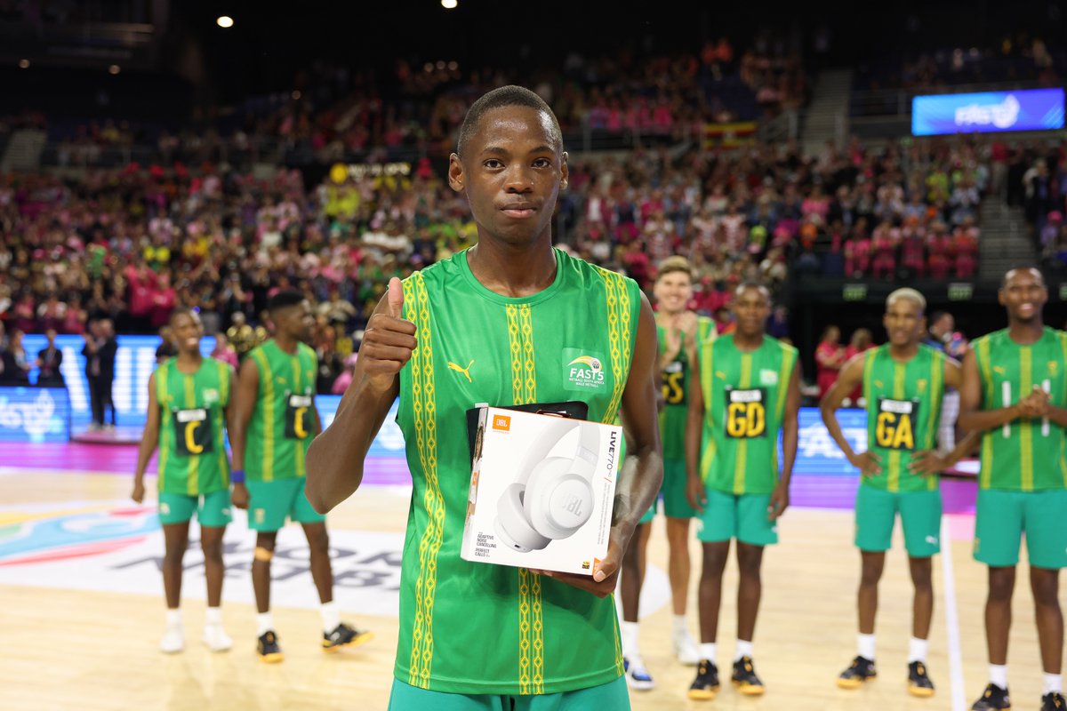 Netball_SA's tweet photo. 𝐏𝐎𝐓𝐌
🇳🇿🆚🇿🇦

What a shooting performance William Lethoko! 🔥👏

#SAFAST5 #FAST5NetballWorldSeries #FAST5NWS

📸 @mbphotonz https://t.co/tF8D9BbfbG