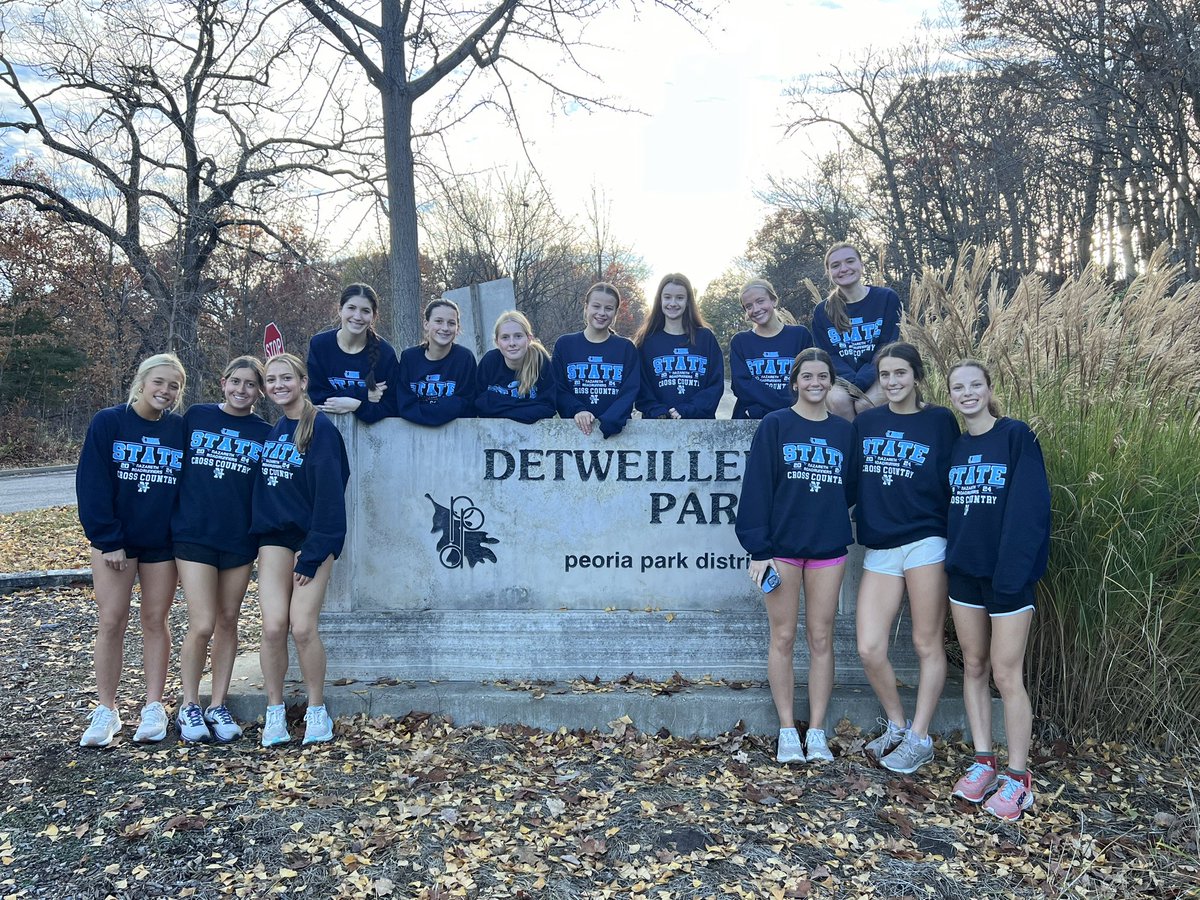 NazGirlsXC tweet media