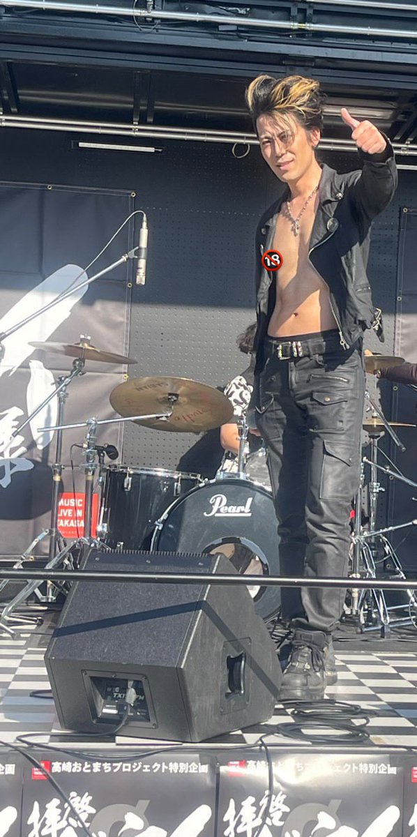 xxxk5xxx's tweet image. あれから1週間ですって
早いねー
#拝啓ボウイ様
#Táft