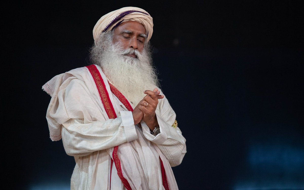 SadhguruJV's tweet image. Only when you are absolutely devoted to what you do, can you produce something significant in the world. #SadhguruQuotes