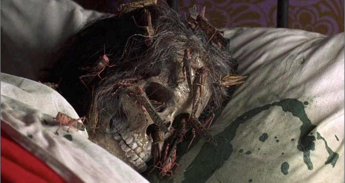 kennethmjohnson's tweet image. “These cheap hotel rooms really bug me….” #TheAbominableDrPhibes #Svengoolie @Svengoolie @MeTV