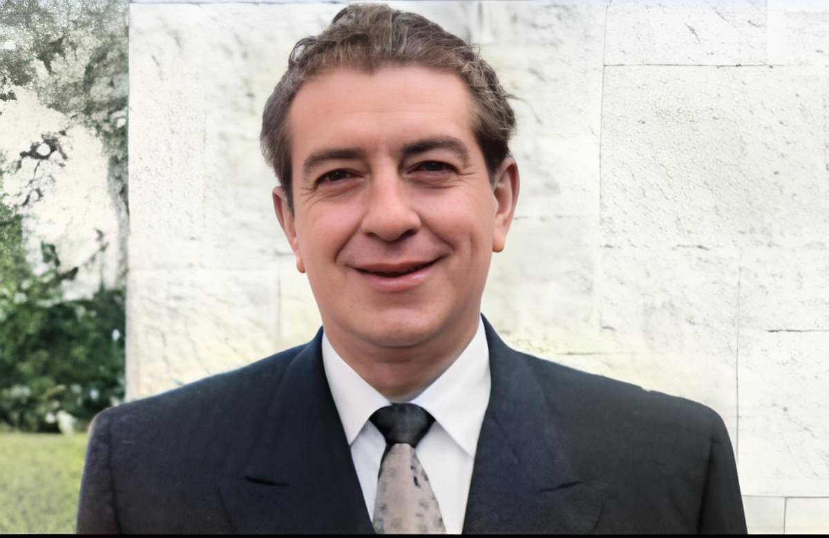 Con la misma sonrisa franca, y de sorpresa, estoy de regreso. Tarde pero aquí estamos 🇲🇽