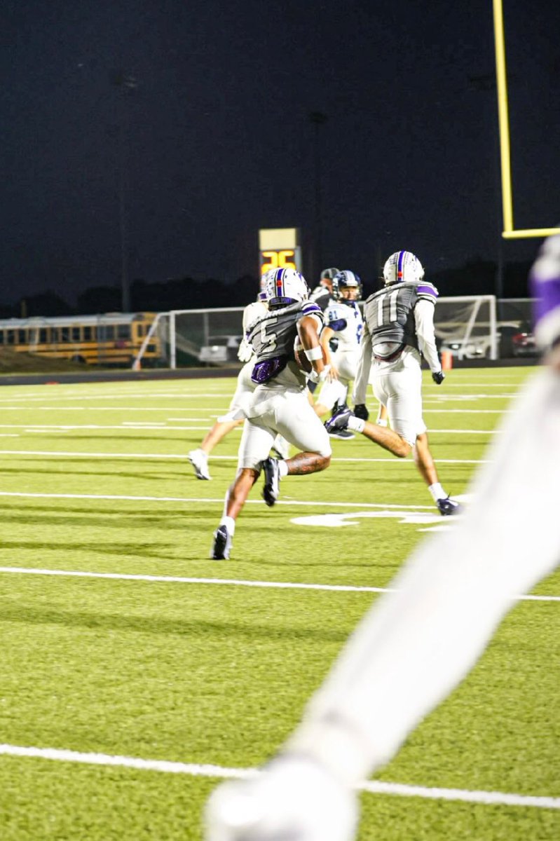 CoachKScholz's tweet photo. This regular season, we’ve had 5 different players return a kick for a touchdown. @3_AM_26 scheming it up and electric athletes making plays!!!

@bryson_dossett 
@2cseriale 
@LandrewWard5 
@k3shuan_1 
@_RobertHaynes https://t.co/4ykDRYITp3